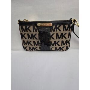 Michael Kors Clutch